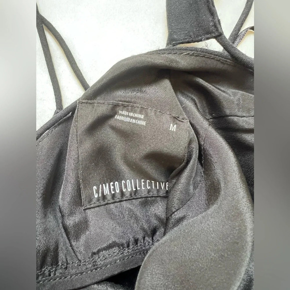 C/MEO Collective Black Low Back V-neck Sleeveless Jumpsuit Romper Size M - Picture 8 of 9